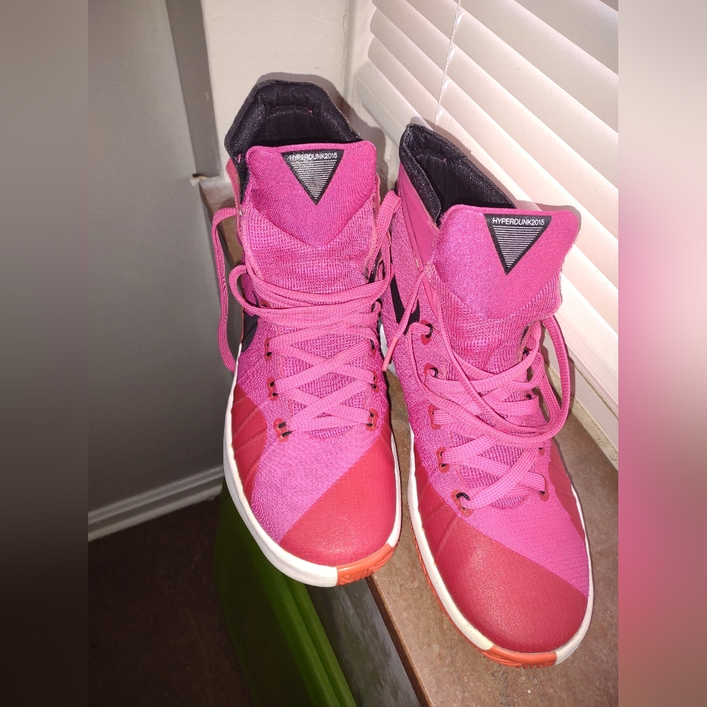 Nike hyperdunk Performance basketball sneakers (Think pink)